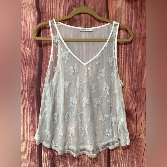 Abercrombie & Fitch Tops - Abercrombie & Fitch sheer lace floral Tank top women’s size M